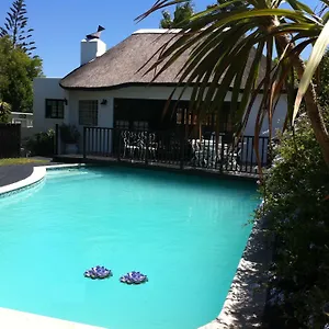 Gasthof Birkenhead Manor, Bloubergstrand